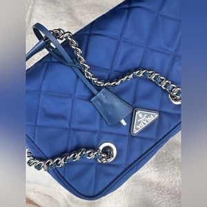 Nylon Tessuto Impuntu Quilted Shoulder Bag Royal Blue